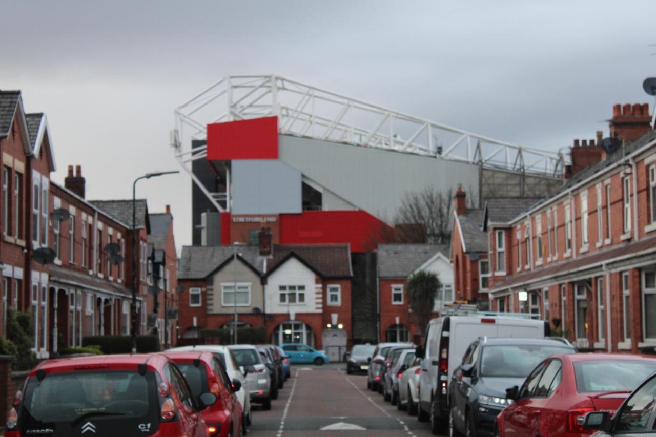 Beautiful, Spacious, Old Trafford Home Manchester Bagian luar foto