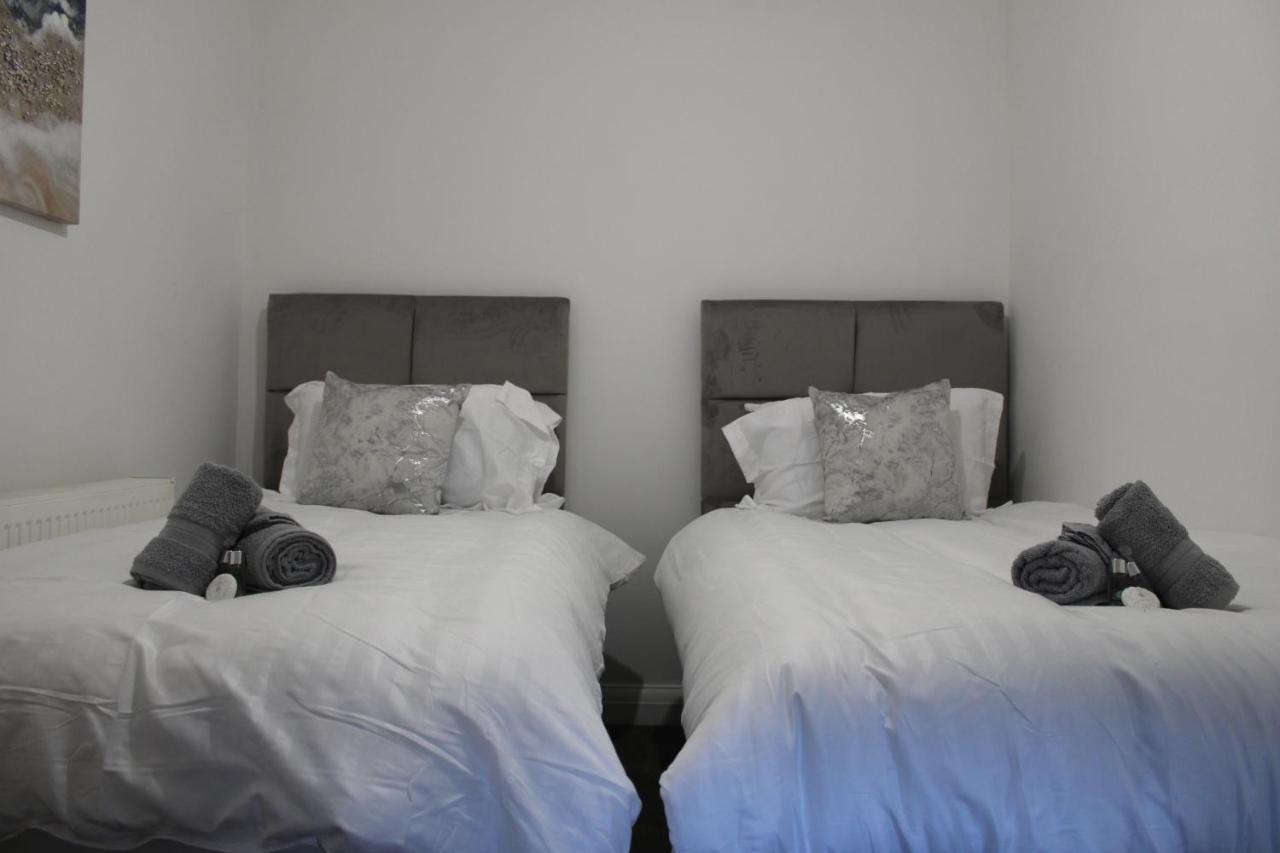 Beautiful, Spacious, Old Trafford Home Manchester Bagian luar foto