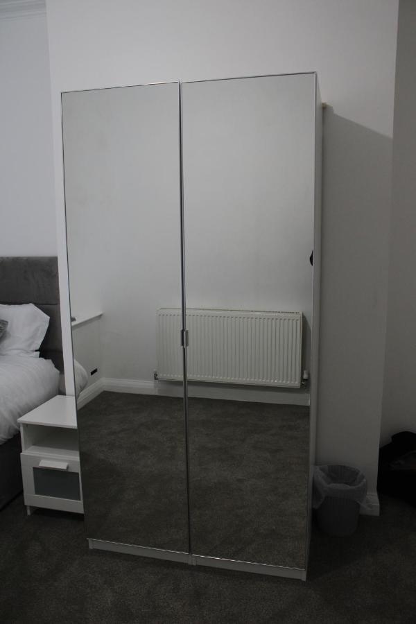 Beautiful, Spacious, Old Trafford Home Manchester Bagian luar foto